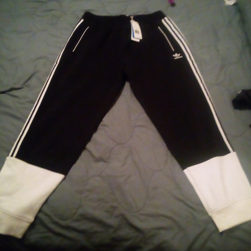 Adidas Jogging suit 120